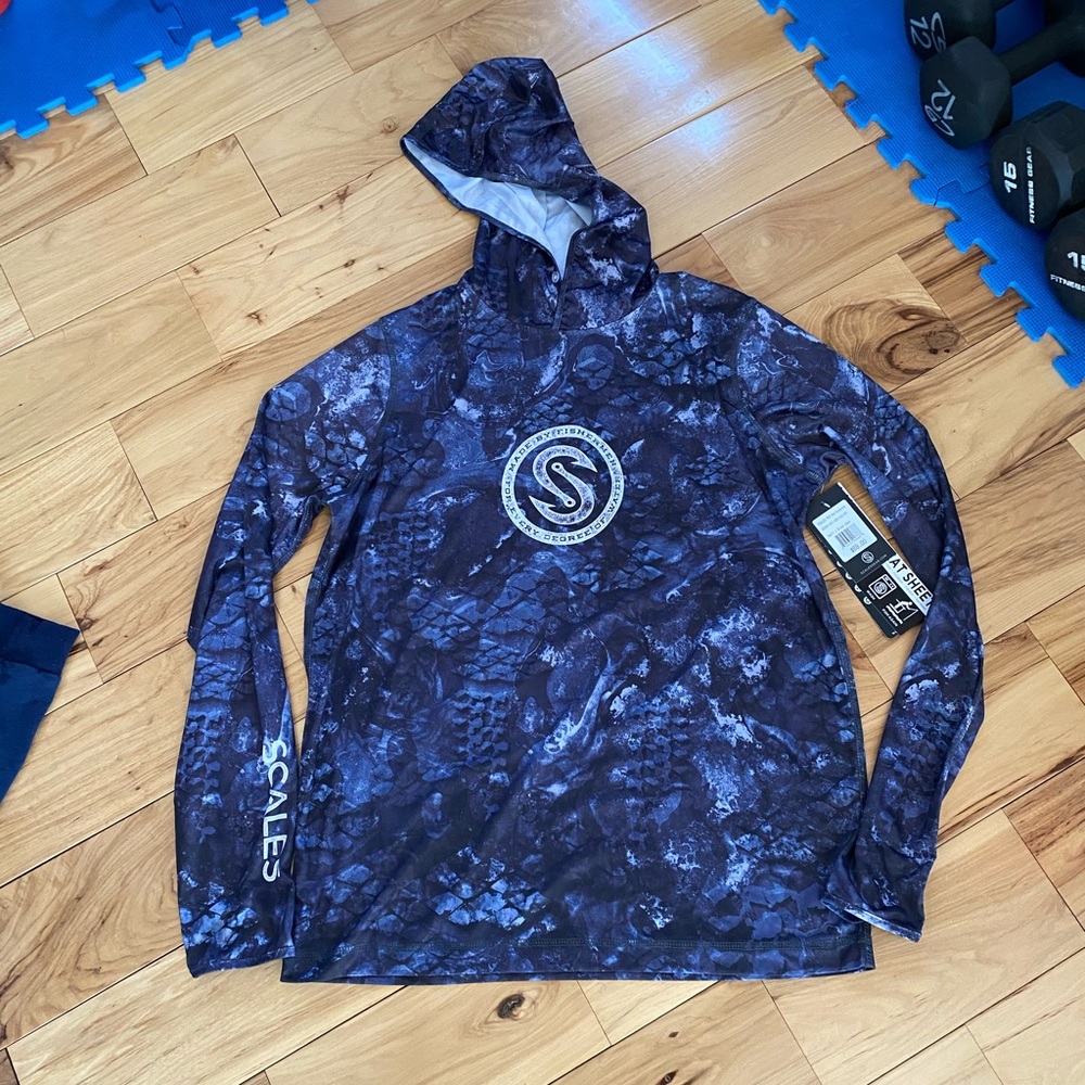 Scales pro performance long sleeve, S NWT